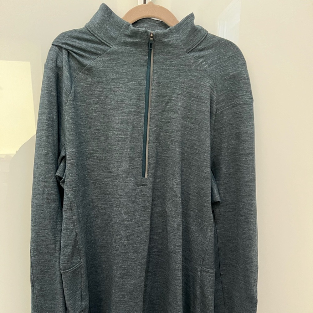 lululemon surge half zip like new size M
